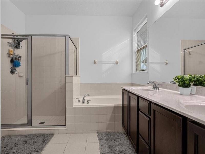 1020 Umbria Lane - Photo 14