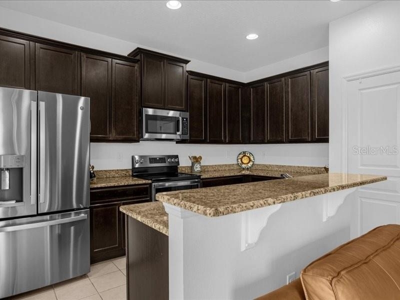 1020 Umbria Lane - Photo 3
