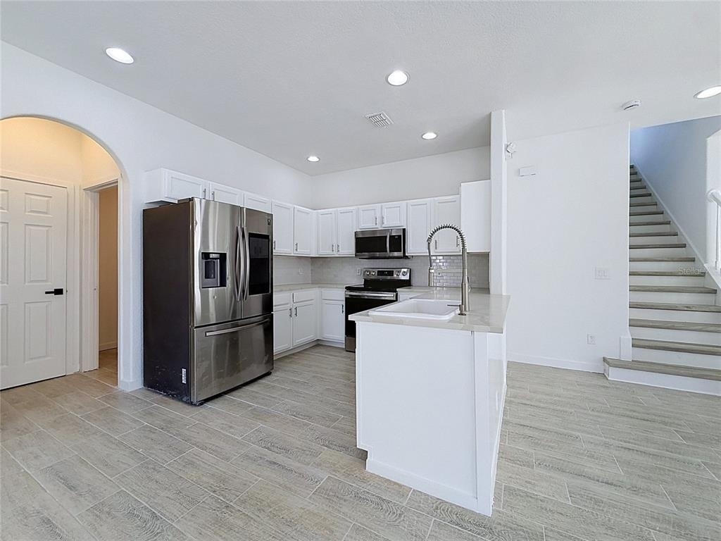 16710 Caribbean Breeze Way - Photo 4