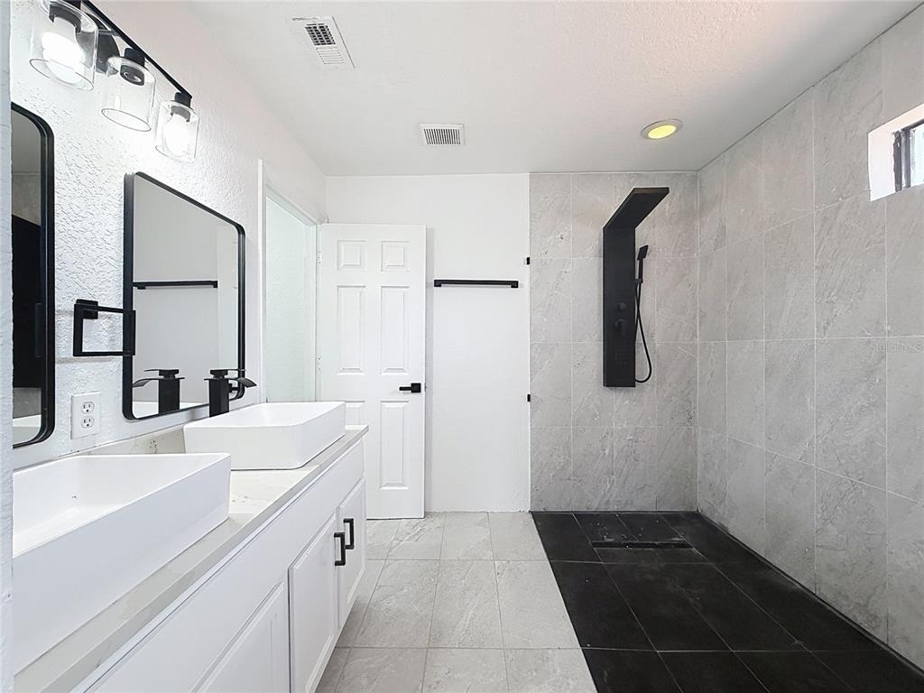 16710 Caribbean Breeze Way - Photo 8