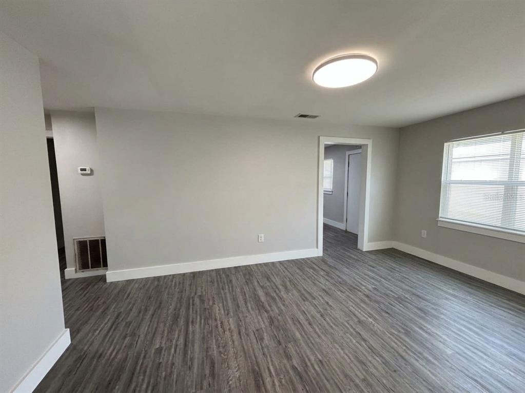 139 Avenue D Sw - Photo 2