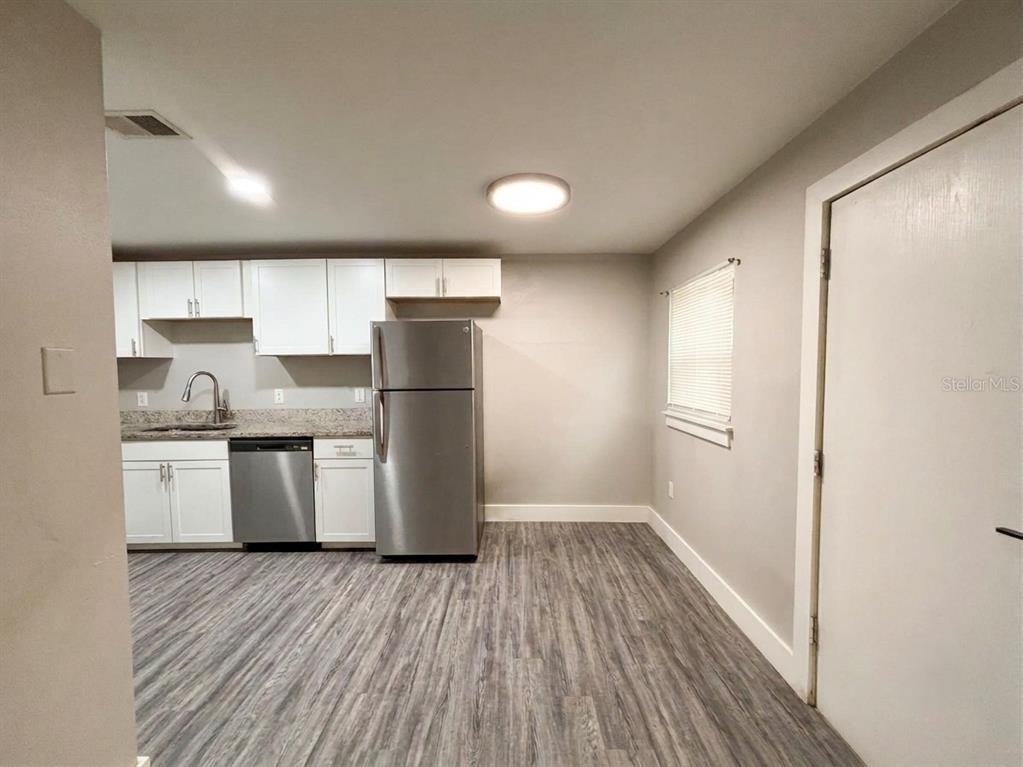 139 Avenue D Sw - Photo 4