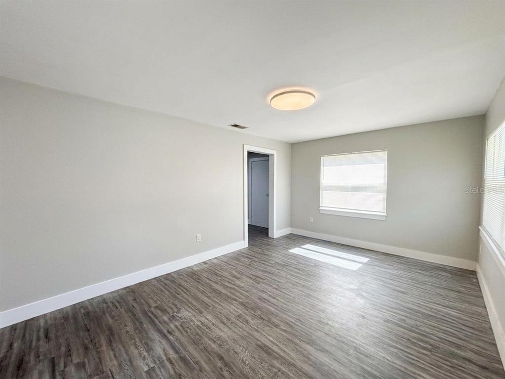 139 Avenue D Sw - Photo 3