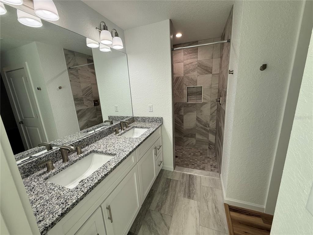 919 Spruce Street - Photo 10