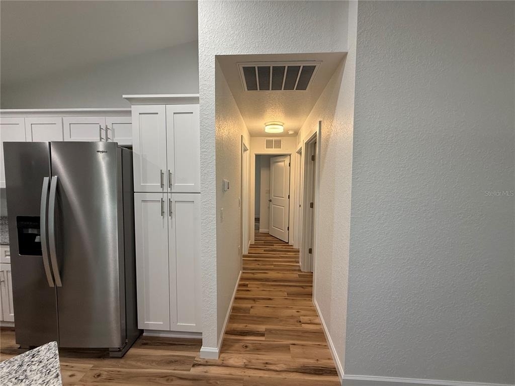 919 Spruce Street - Photo 3