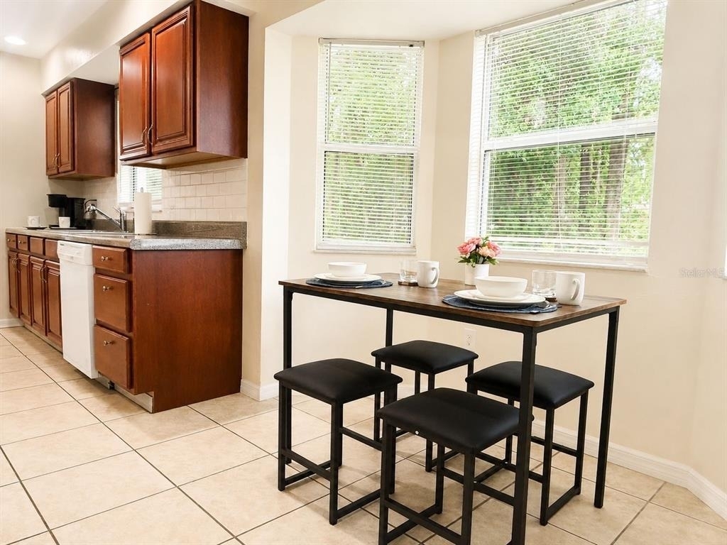 6401 Nw 66th Avenue - Photo 6