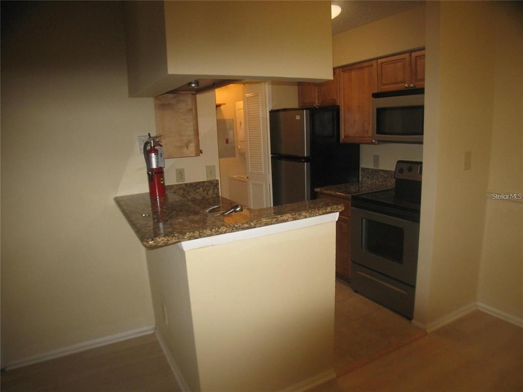 199 Afton Square - Photo 6