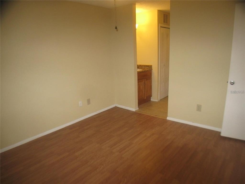 199 Afton Square - Photo 9
