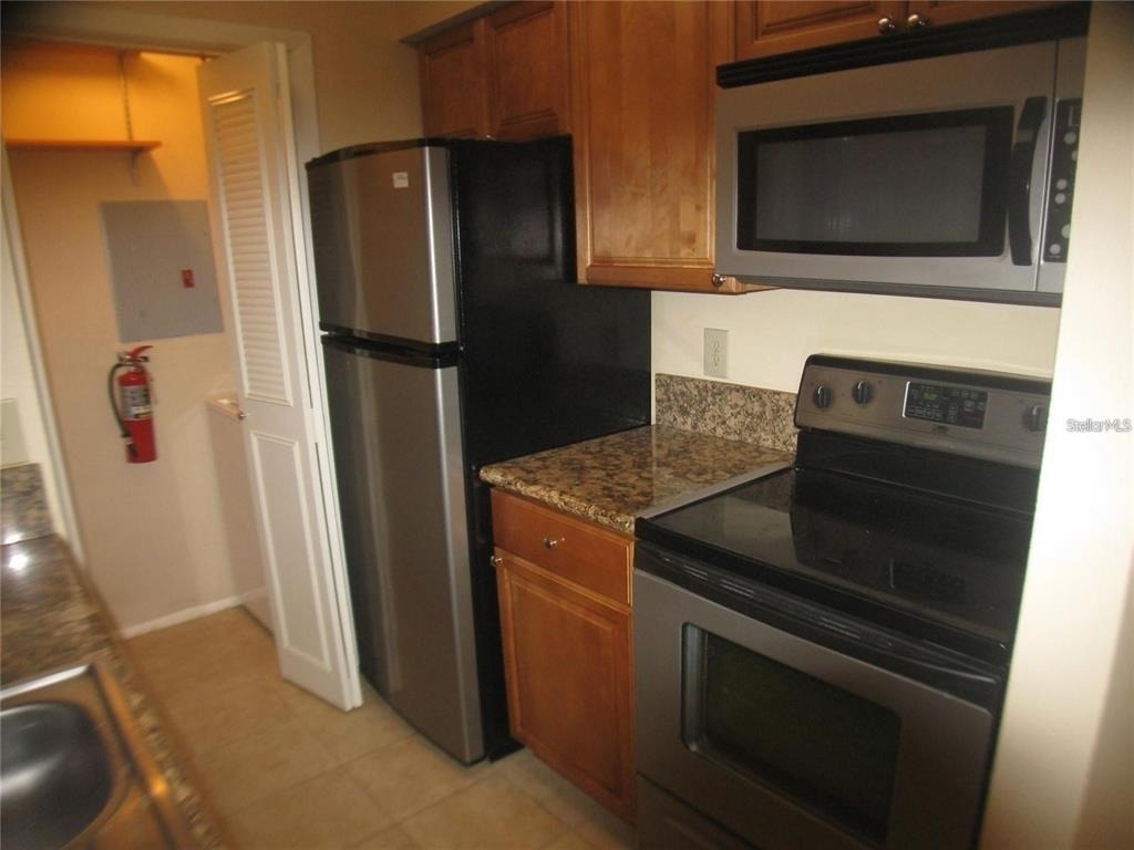 199 Afton Square - Photo 8