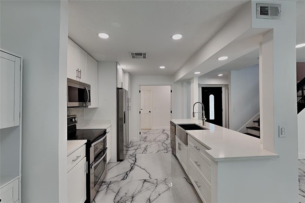 8212 Citrus Chase Drive - Photo 11