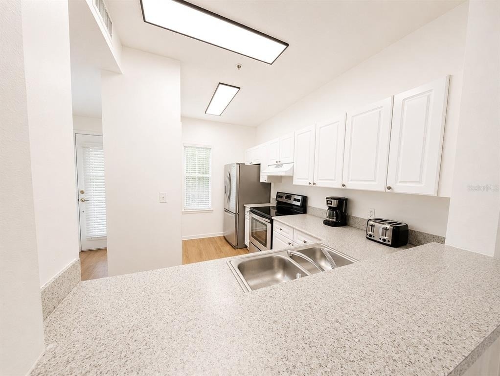 660 Celebration Avenue - Photo 3
