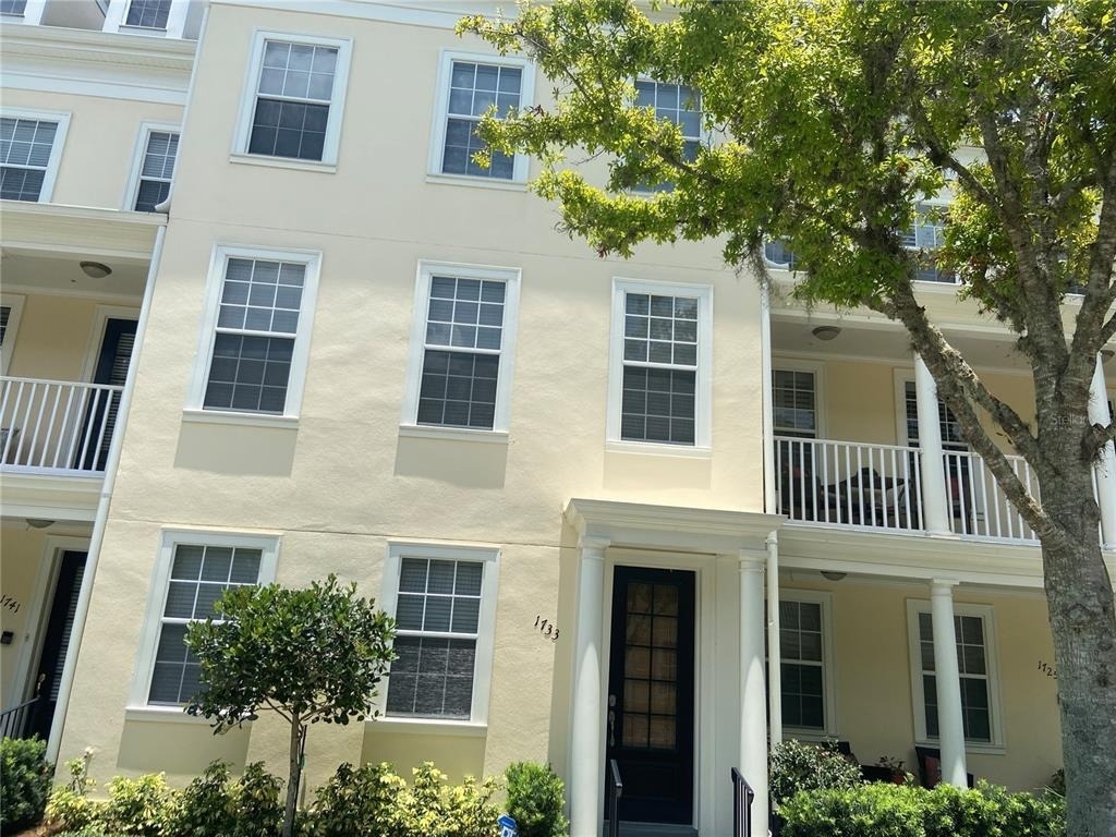 1733 Prospect Avenue - Photo 0