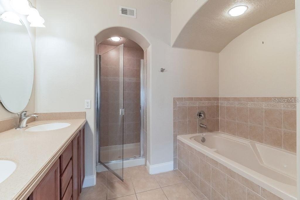 1733 Prospect Avenue - Photo 4