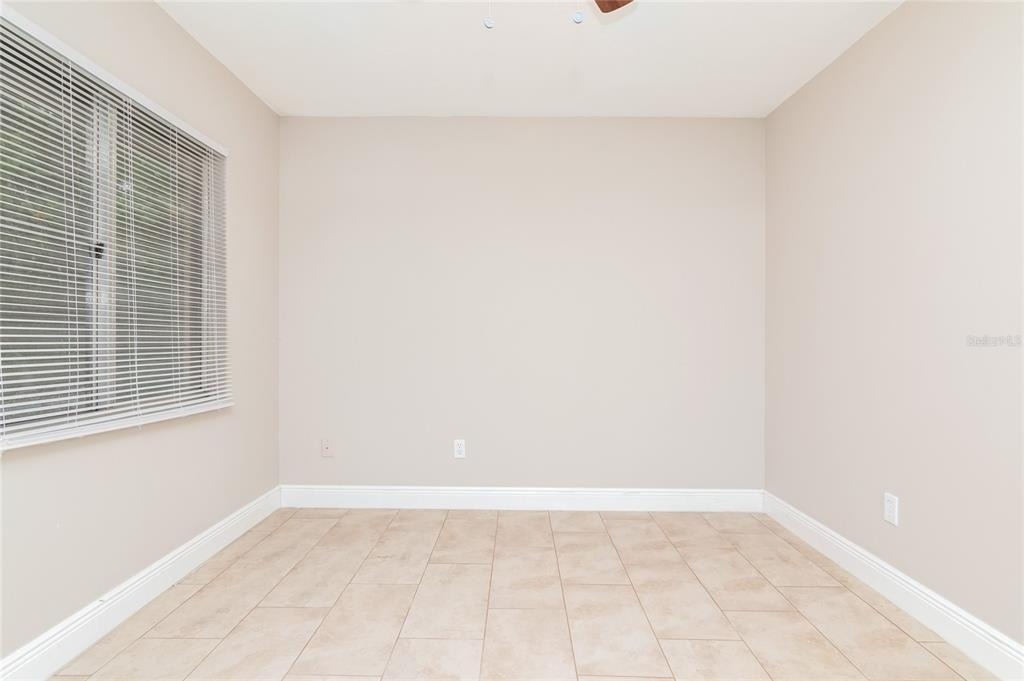 1848 Bonneville Drive - Photo 5