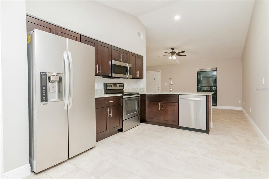 1848 Bonneville Drive - Photo 3