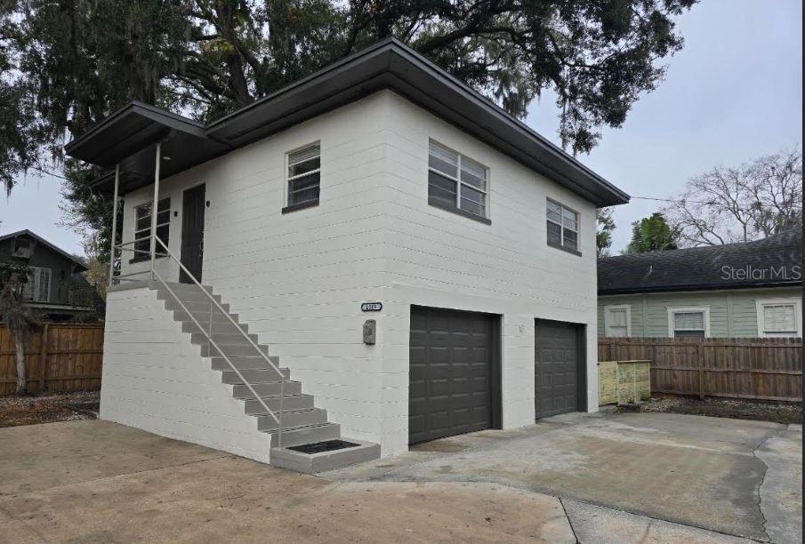 1315 E Central Boulevard - Photo 1