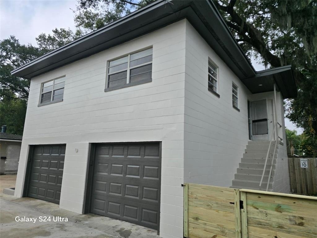 1315 E Central Boulevard - Photo 2
