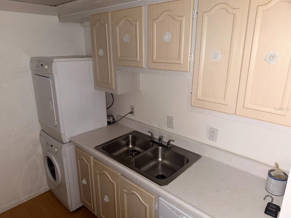 700 E Airport Boulevard - Photo 15
