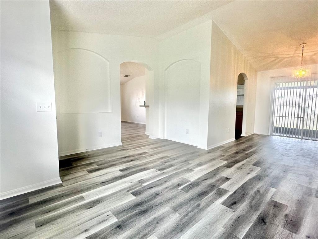 2871 Lockwood Boulevard - Photo 6