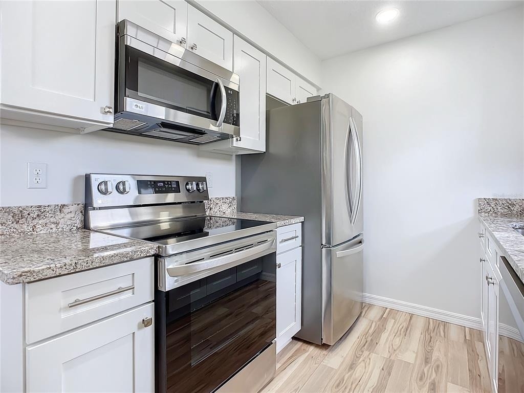 840 Center Avenue - Photo 9