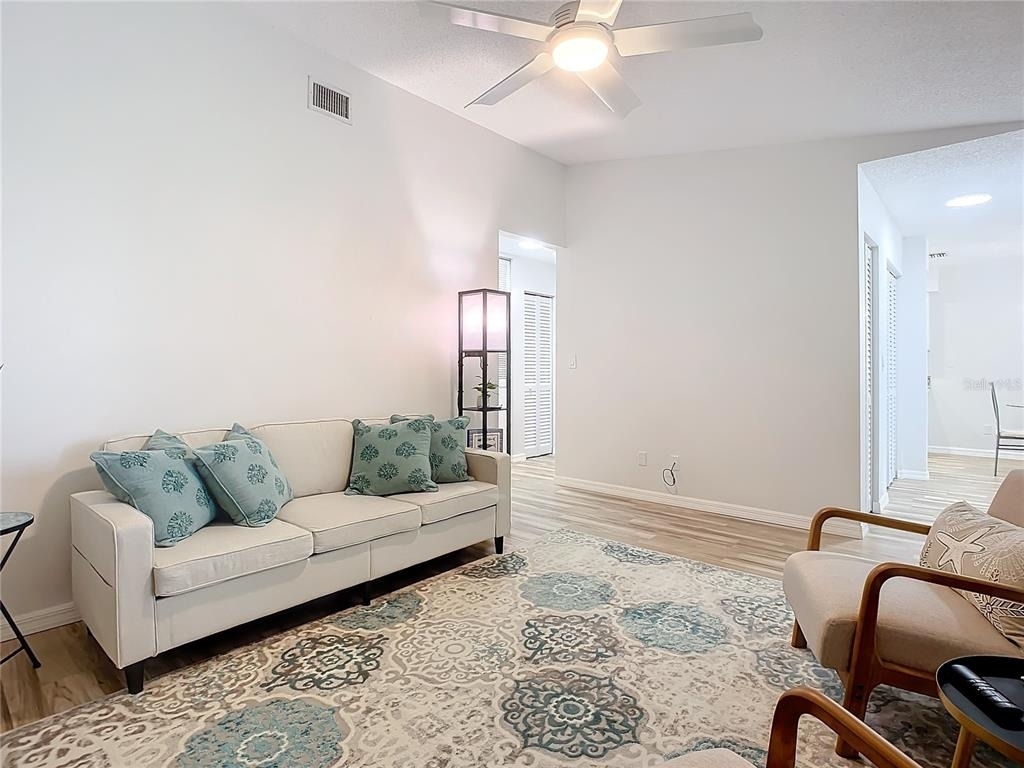 840 Center Avenue - Photo 4