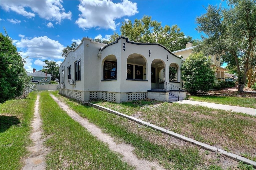 728 Johnson Avenue - Photo 1