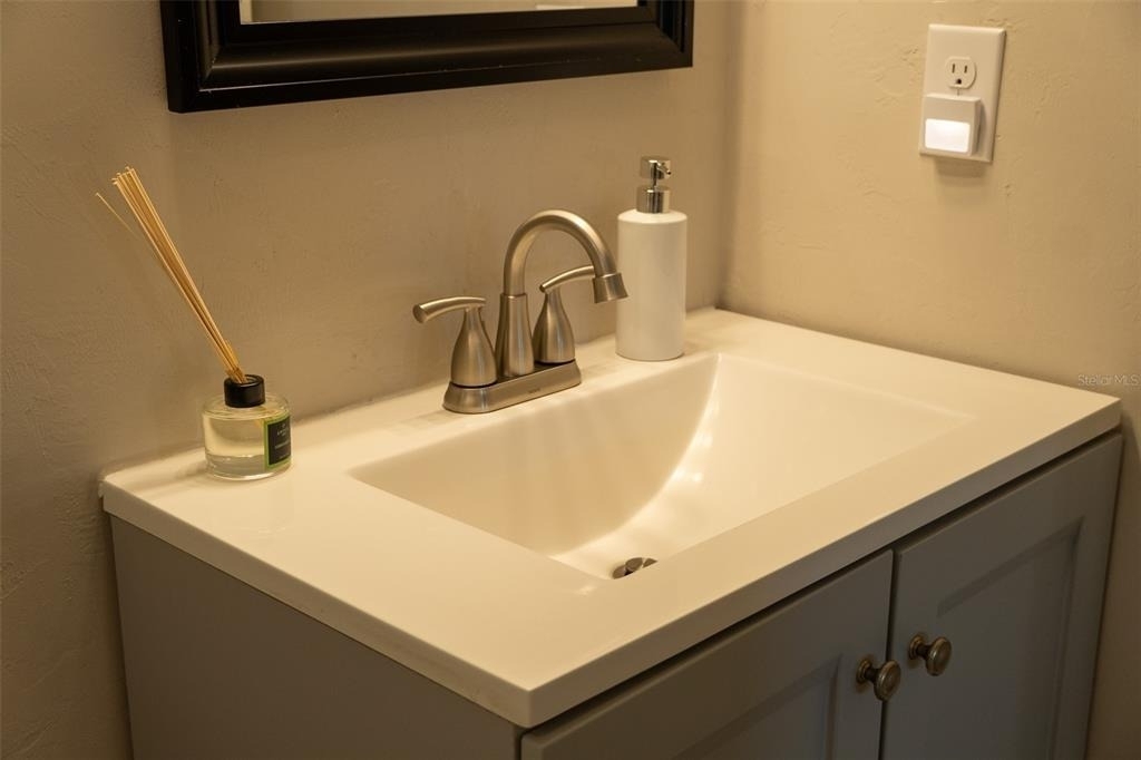 8221 Sw 13th Road - Photo 5