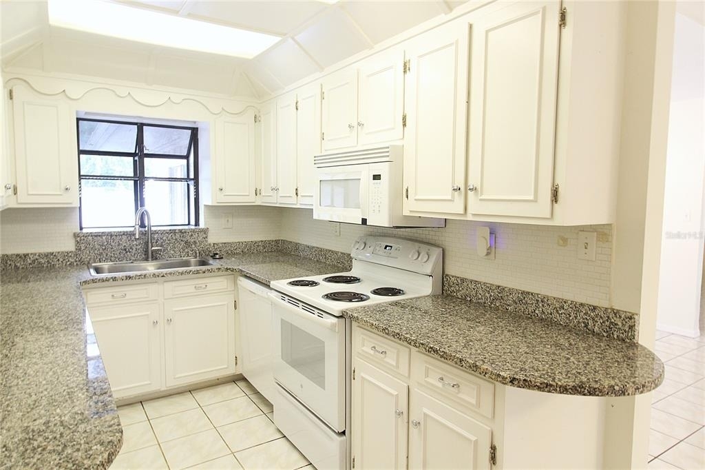 2516 E Milmar Drive - Photo 3