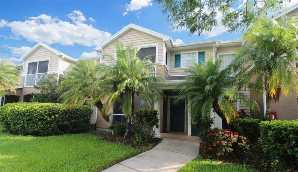 8905 Manor Loop - Photo 0