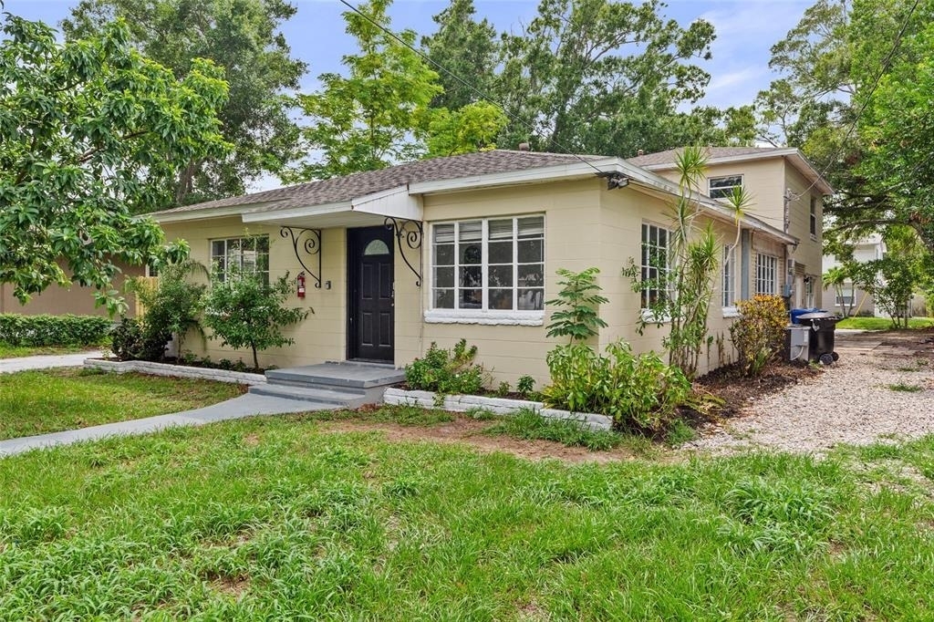 4222 18th Street N - Photo 1