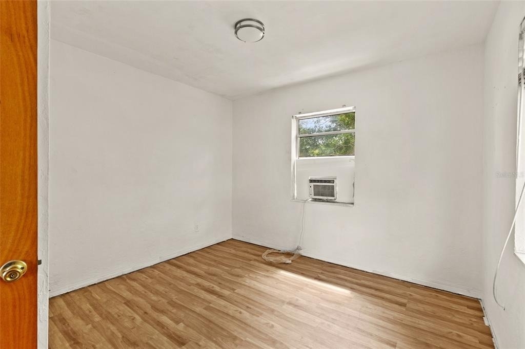 4222 18th Street N - Photo 7