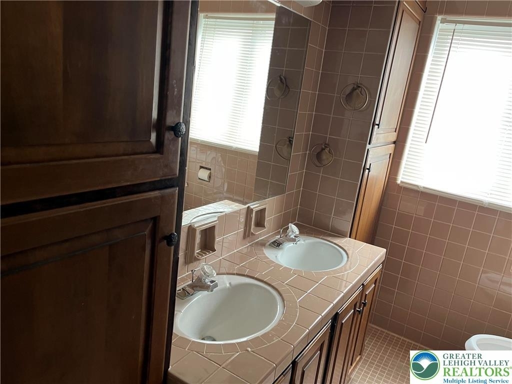 132 Broad Street - Photo 1