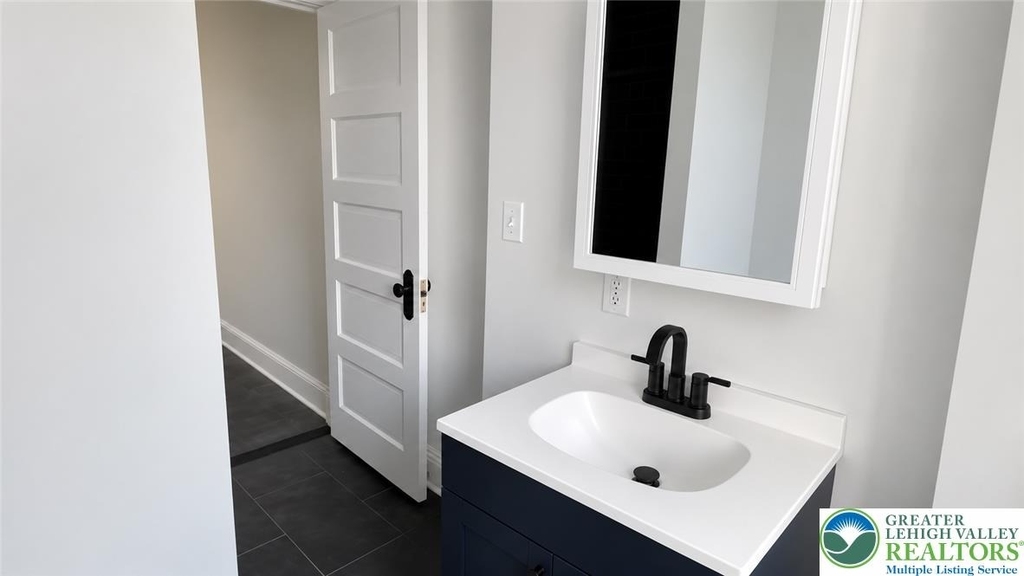 622 Locust - Photo 8