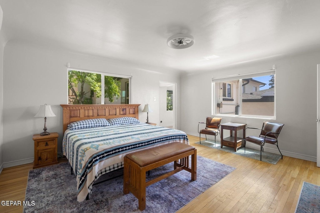 2532 Altura Avenue - Photo 5