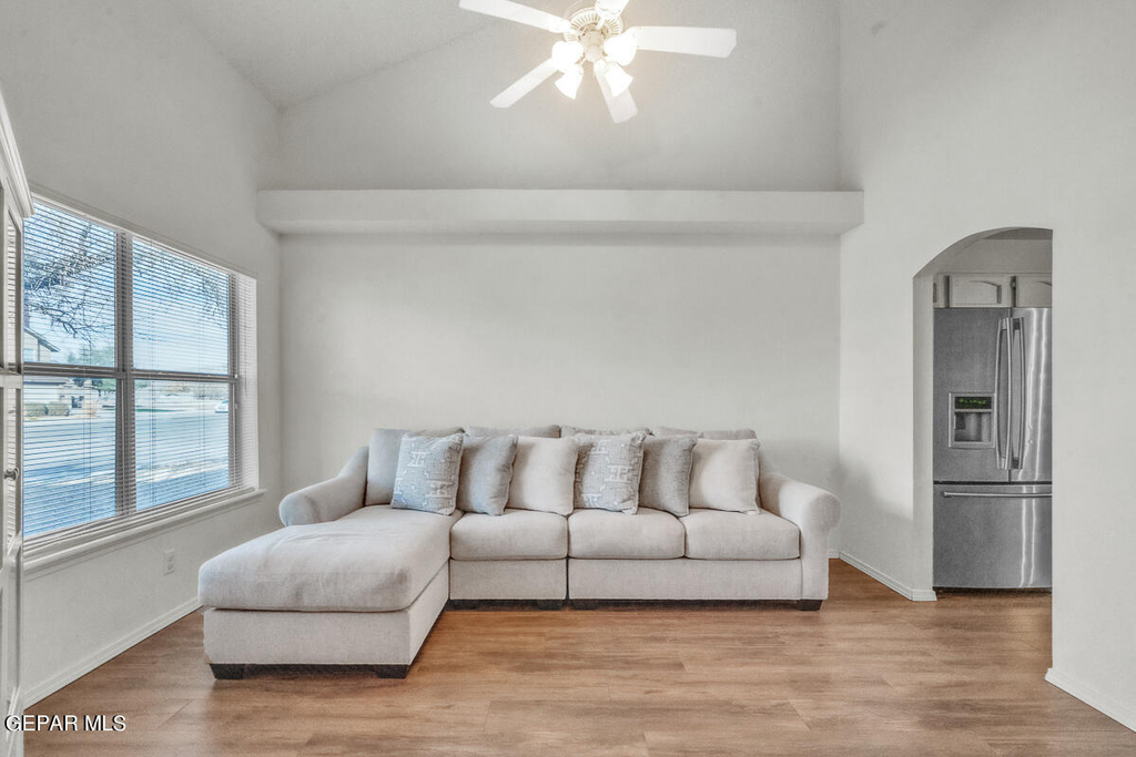 816 Dakota River Avenue - Photo 3