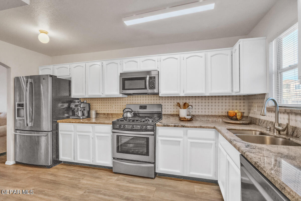 816 Dakota River Avenue - Photo 13