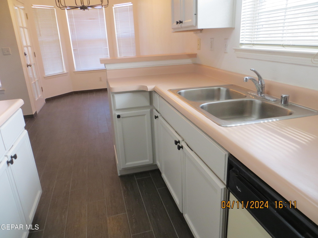 7115 Oval Rock Drive - Photo 6