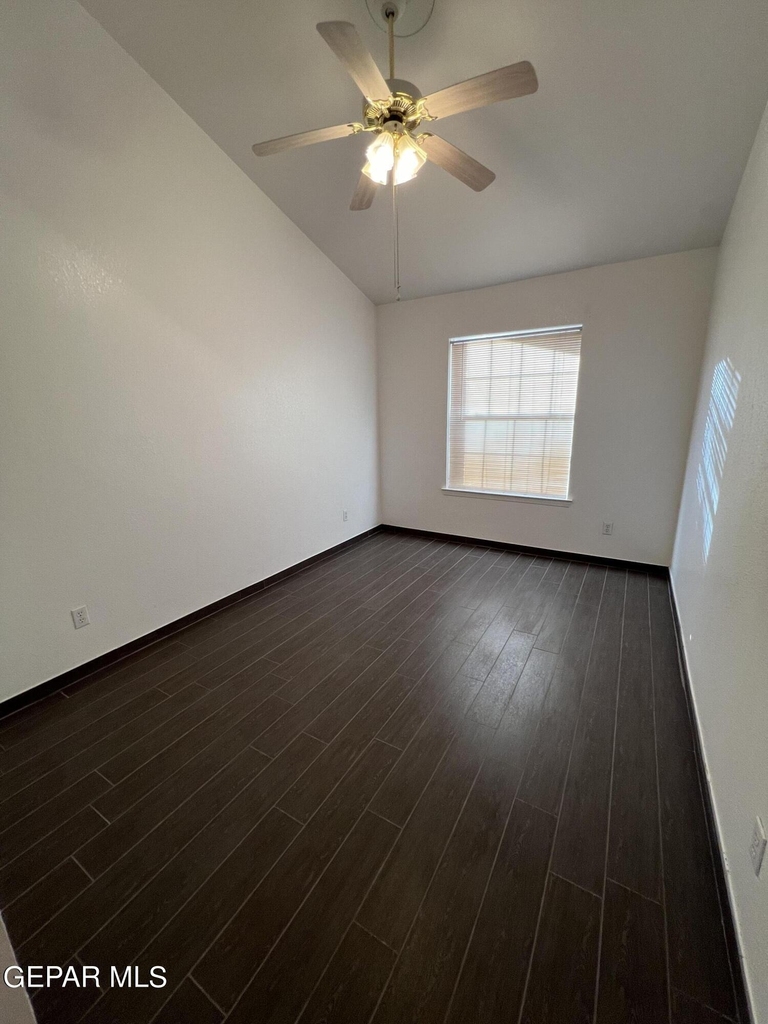 7115 Oval Rock Drive - Photo 13