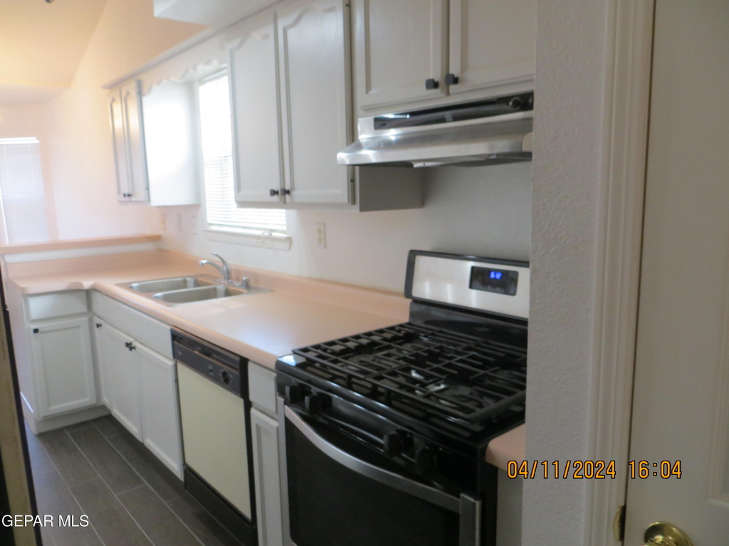 7115 Oval Rock Drive - Photo 7