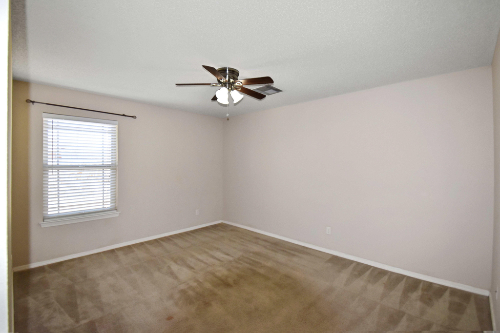 14229 Poets Rock Lane - Photo 13