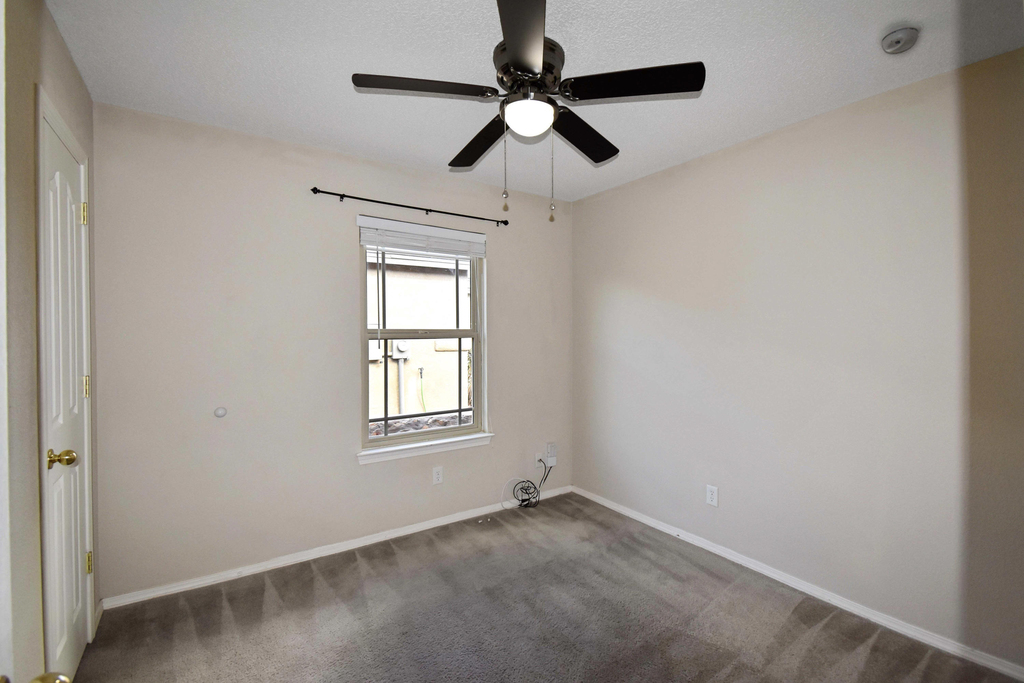 14229 Poets Rock Lane - Photo 20