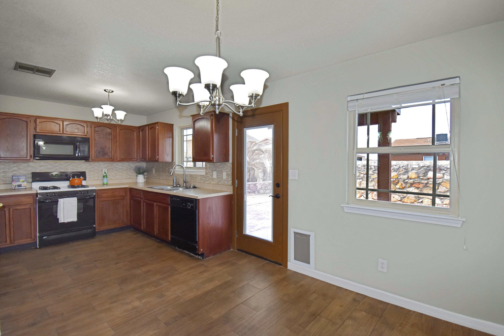 14229 Poets Rock Lane - Photo 9