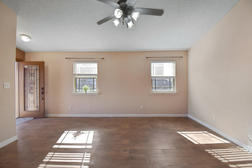 14229 Poets Rock Lane - Photo 5