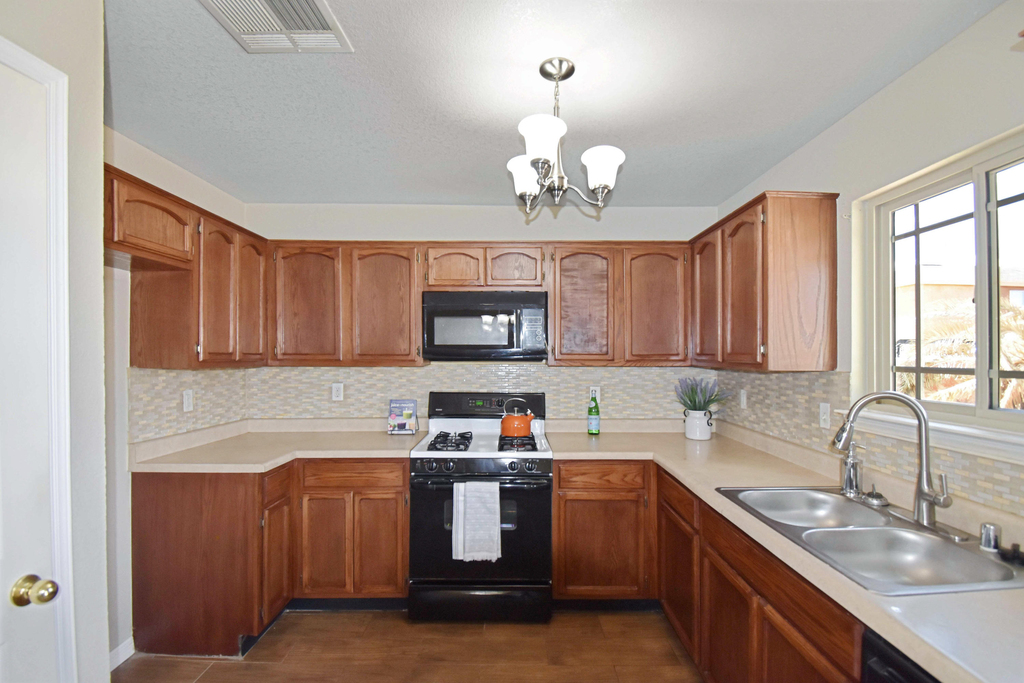 14229 Poets Rock Lane - Photo 10