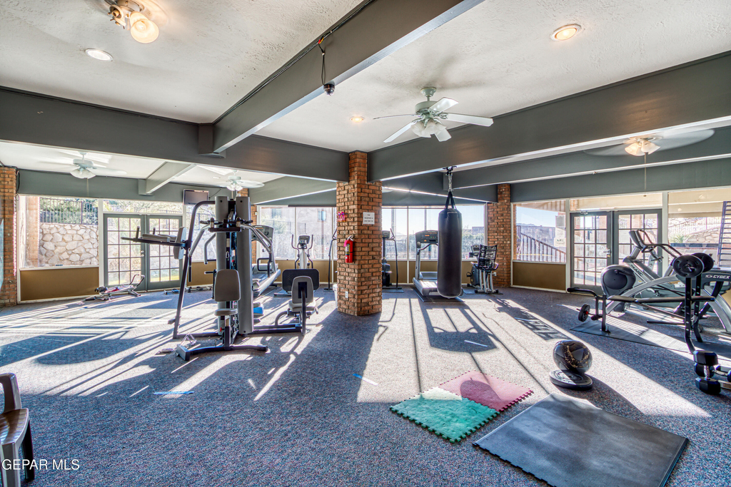 4433 N Stanton Street - Photo 18