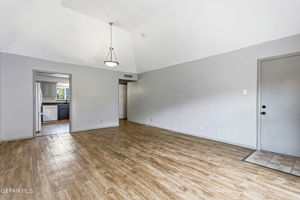 4433 N Stanton Street - Photo 44