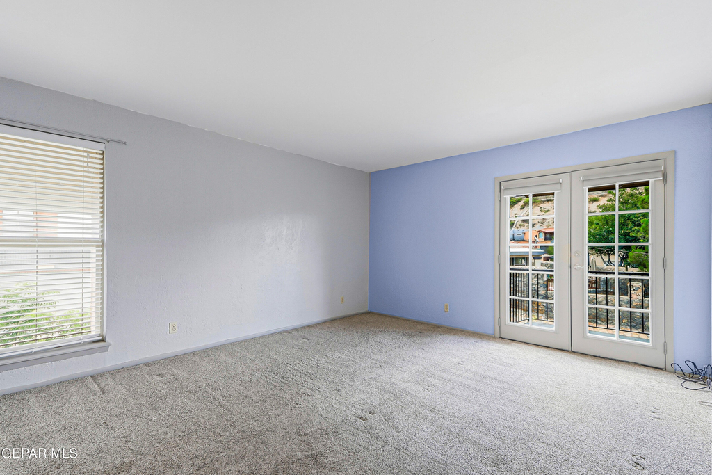4433 N Stanton Street - Photo 35