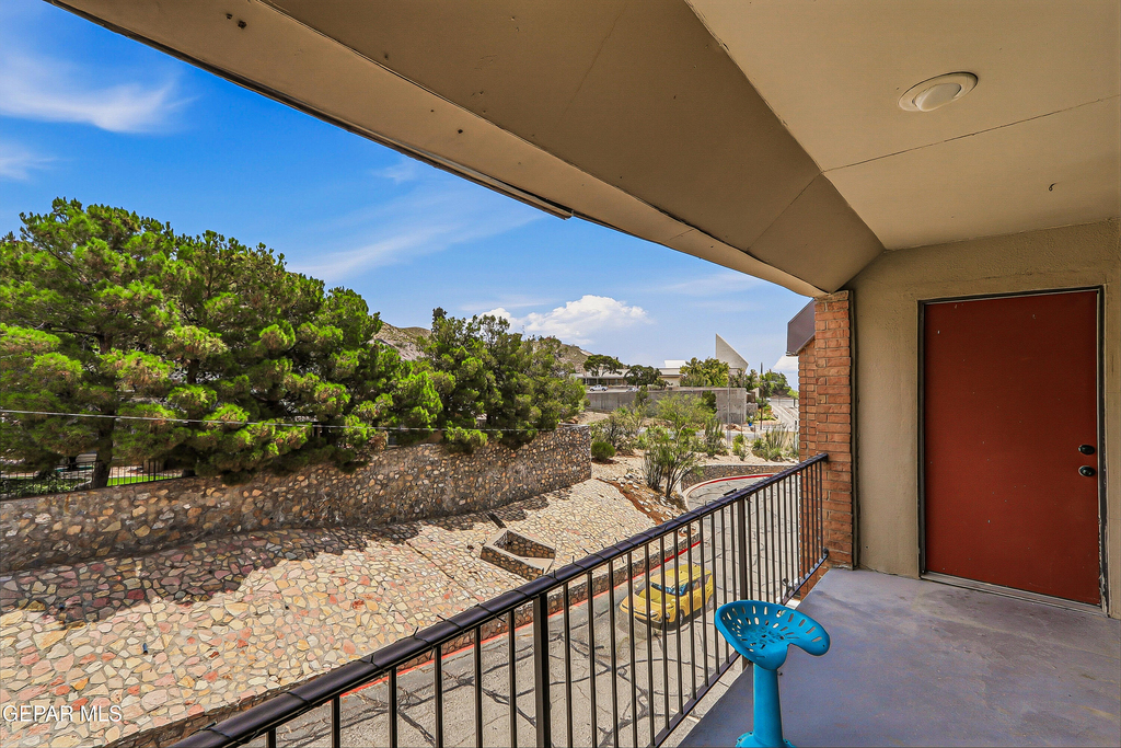 4433 N Stanton Street - Photo 29