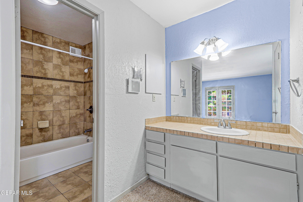 4433 N Stanton Street - Photo 32