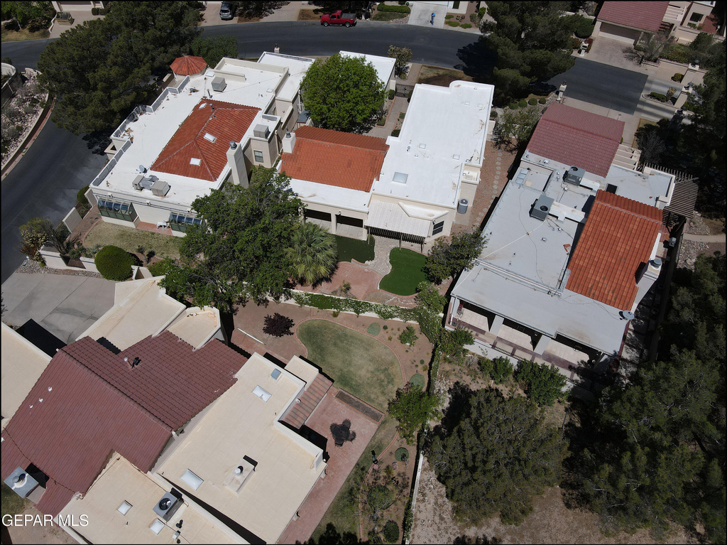 1004 Los Jardines Circle - Photo 38